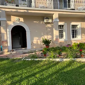 Villa Garden Guni, Kruje