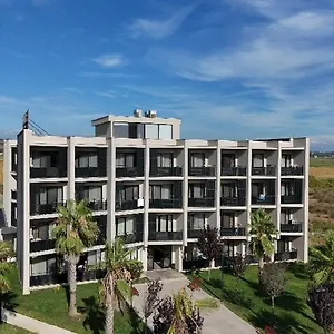Hotel Amber Albania, Spille